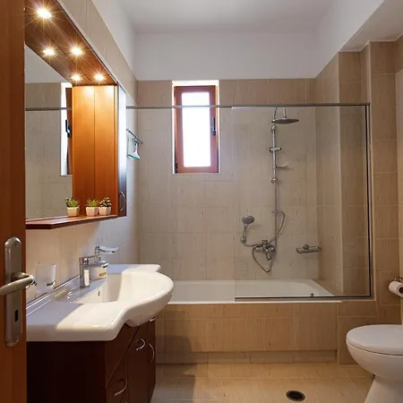 Апартаменты Sea La Vie House, Close To The Beach, By Thinkvilla *