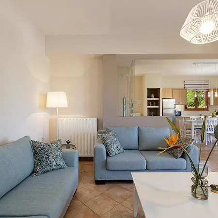 Sea La Vie House, Close To The Beach, By Thinkvilla Apartment *